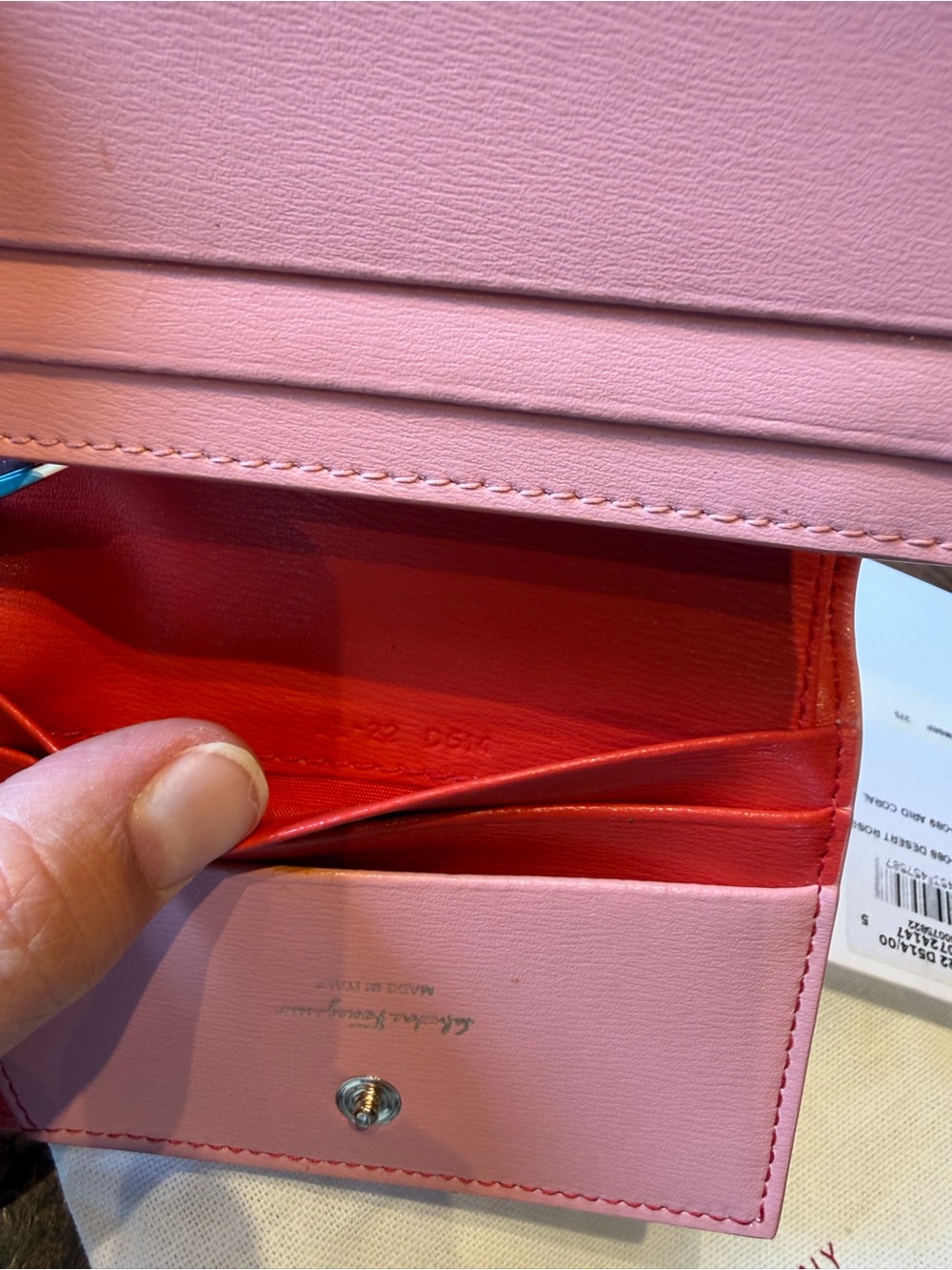 Salvatore Ferragamo Pink Leather Gancini Compact Wallet with Gold Plaque - Picture 5 of 6